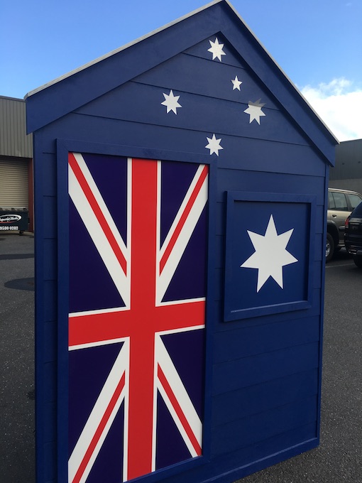 BEACH BOX, Aussie Flag 2.2mH x 1.5mW